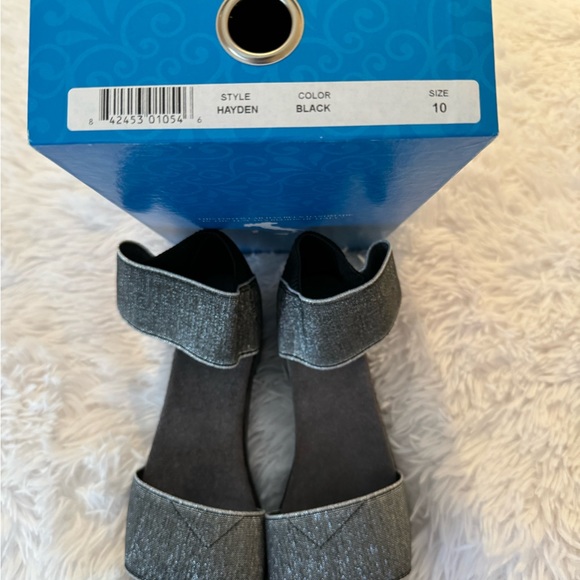 Never Worn Womens Handmade Footwear from Tuscany Italy - Picture 7 of 8